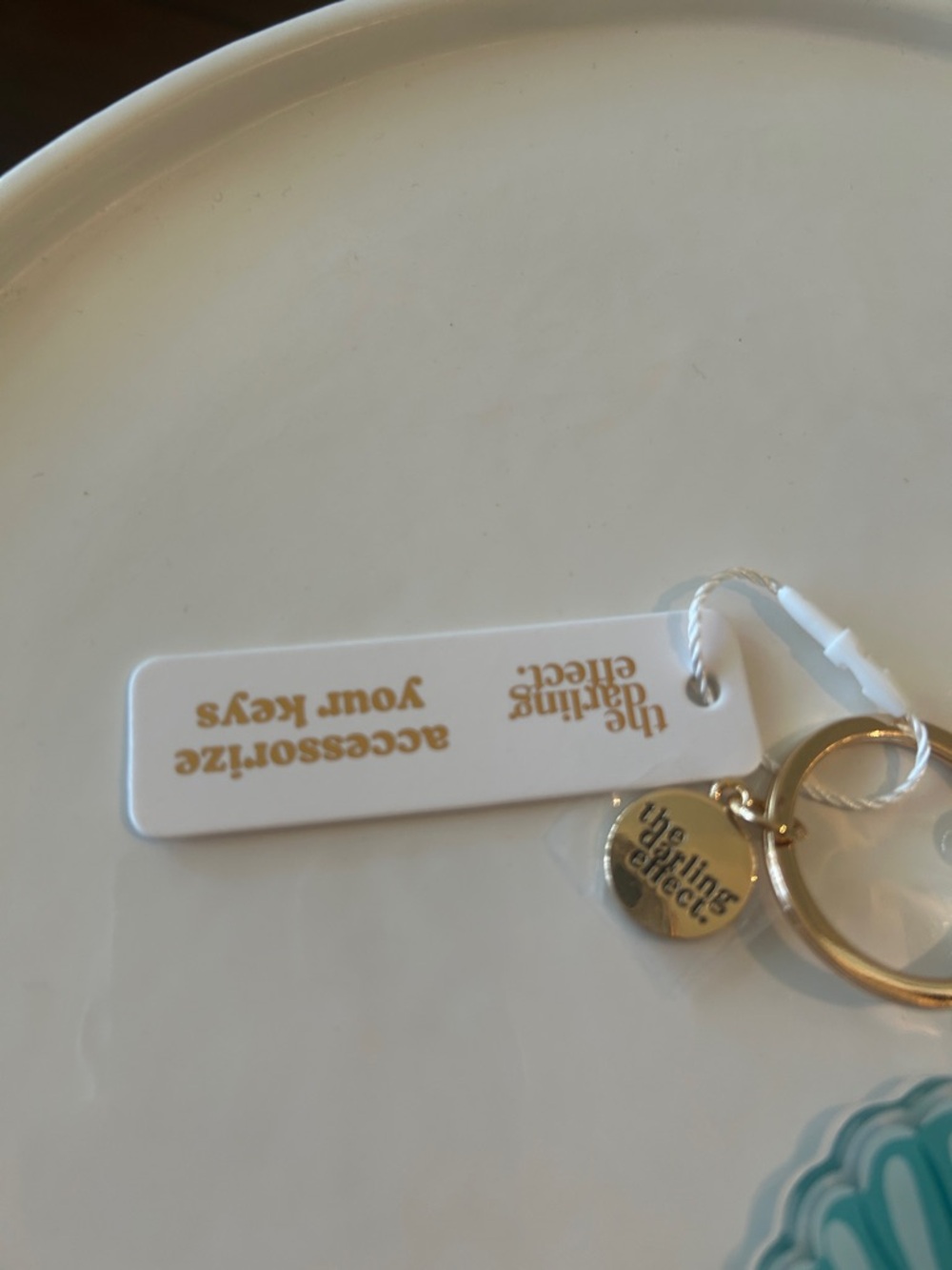 Gold Keyring with Teal Shell Charm - Picture 2 of 2
